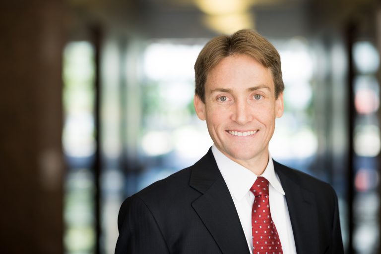 Sean Murray Headshot