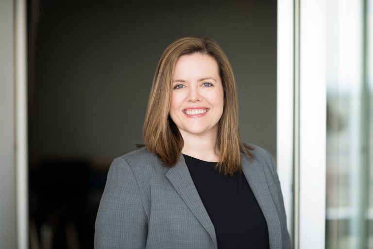 Carol Pitzel Cruz Headshot